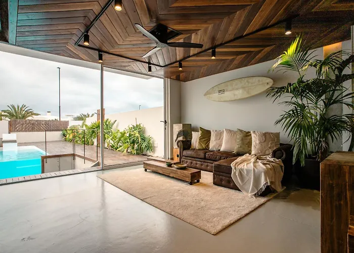 Casa Ouira Con Piscina Privada Y Vistas Κοραλέχο